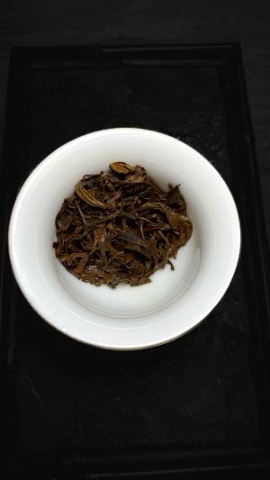 优选高海拔大叶种春茶晒红